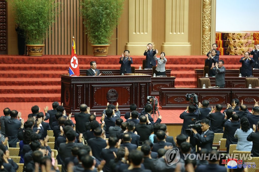 (جديد) الزعيم الكوري الشمالي: ستتم استعادة خطوط الاتصال بين الكوريتين اعتبارا من أكتوبر - 3
