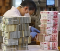 "중국, 환율방어 위해 국영 은행들에 달러매도 준비 주문"