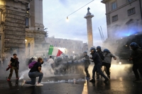'그린패스 반대' 집회 참여 이탈리아 경찰 고위간부 정직 징계
