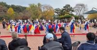 "오죽헌으로 밤마실 오세요"…여름밤 상설공연 진행