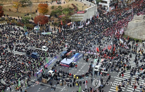 지난 13일 동대문 앞에서 노동자대회하는 민주노총
