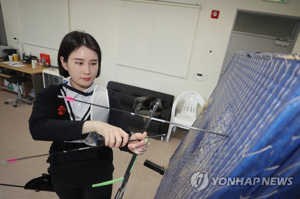 2025 세계양궁대회 광주 유치…훈련하는 기보배