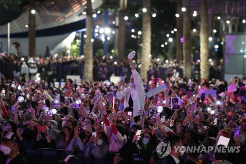 K-pop concert at Dubai Expo