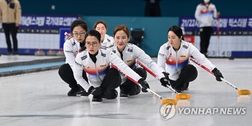 カーリング女子「新たな歴史刻みたい」　五輪金メダルへ意気込み＝韓国