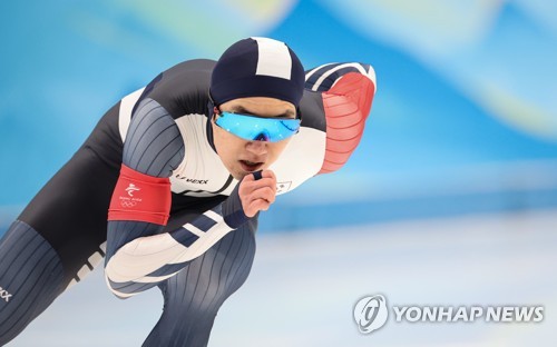 (AMPLIACIÓN) El patinador de velocidad Cha Min-kyu gana la plata en la prueba masculina de 500 metros