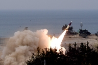 군, 北ICBM에 맞대응…원점타격 가상해 동해서 다수 미사일 발사