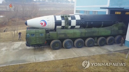 (جديد 2) يبدو أن إطلاق كوريا الشمالية صاروخ هواسونغ-17 الباليستي العابر للقارات قد انتهى بالفشل