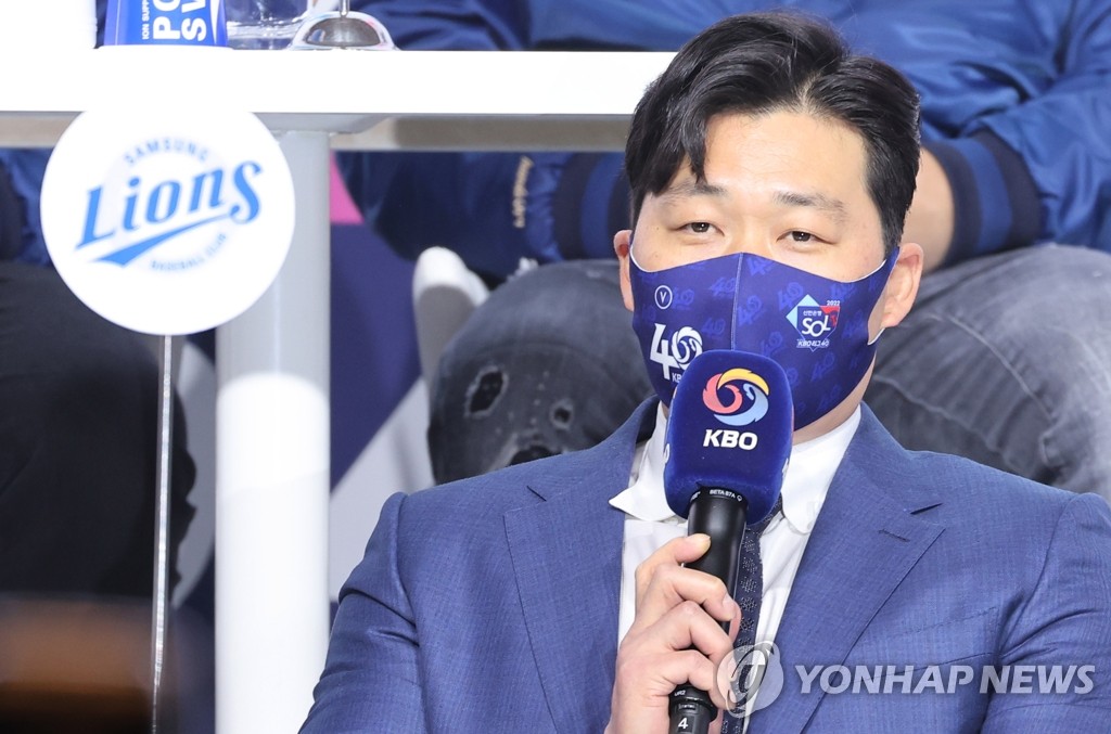 Oh Seung-hwan of the Samsung Lions speaks during the Korea Baseball Organization media day at Grand Hyatt Seoul in Seoul on March 31, 2022. (Yonhap)