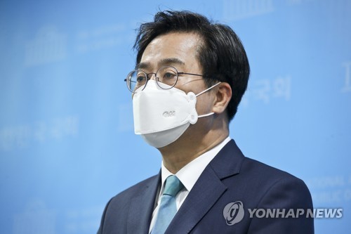 김동연 "尹의 대변인이냐 도민 대변인이냐…尹정부 독주 막겠다"