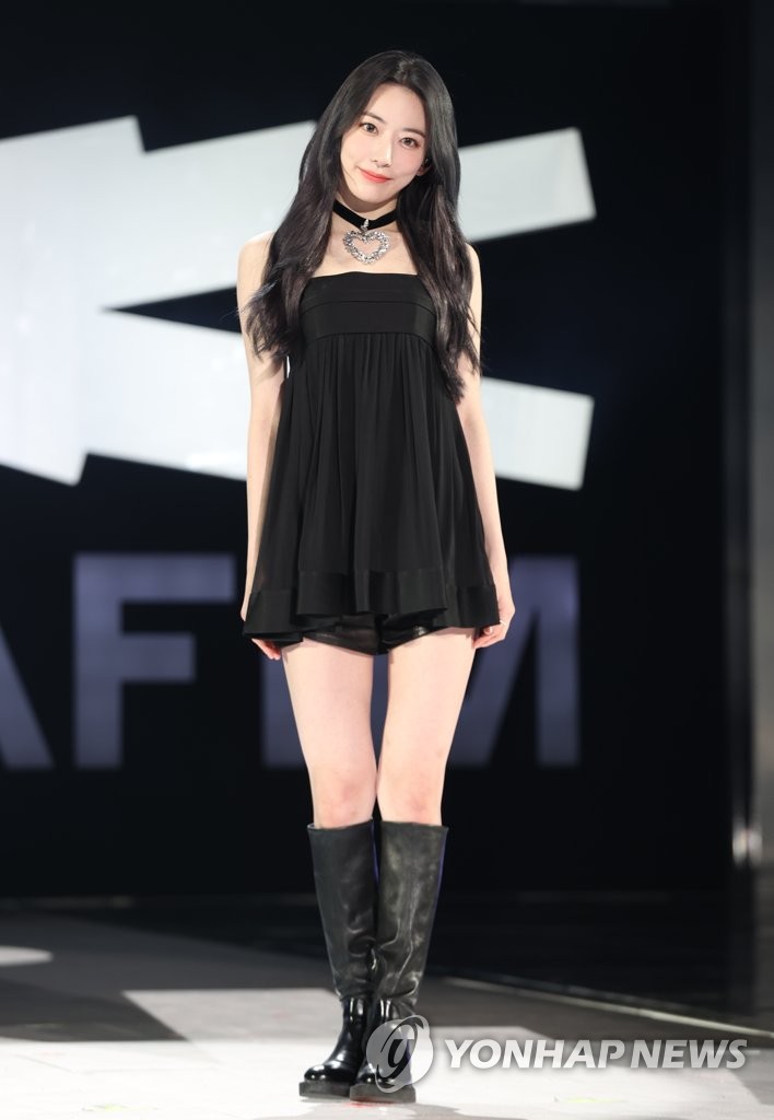 宮脇咲良 釣り合わ 特攻服