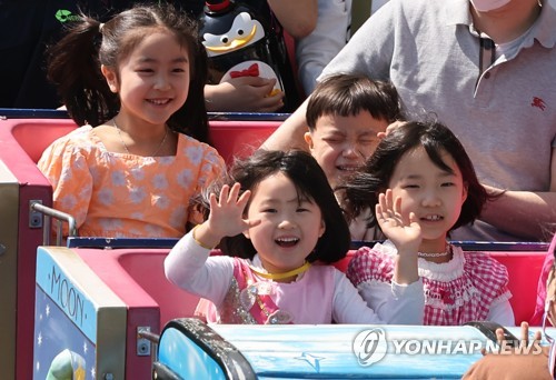 한국·일본 어린이 비율 11.7%…나란히 세계 최저 수준(종합)