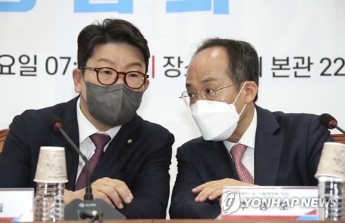 지방선거 앞둔 여야 '신속한 추경' 공감대…기싸움 돌입(종합)