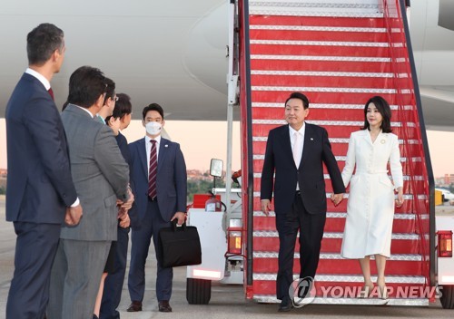 Yoon arrives in Spain for NATO summit