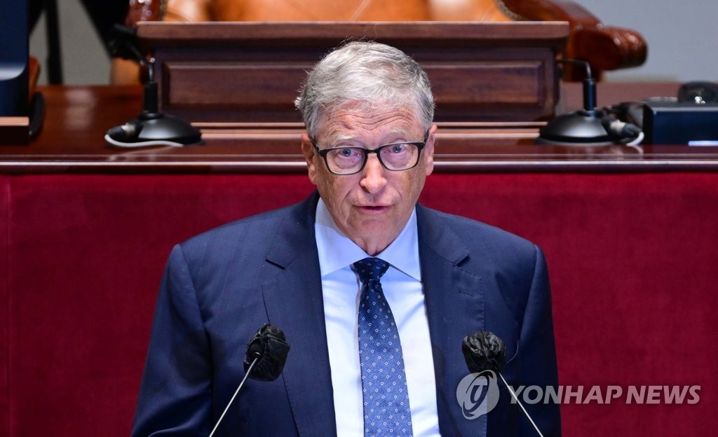 بيل غيتس يدعو كوريا الجنوبية للعب دور رائد في التعاون الصحي العالمي - 1