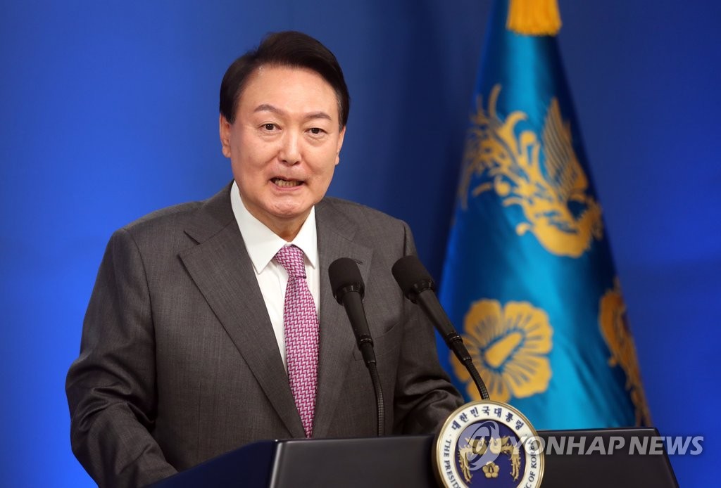 (2ª AMPLIACIÓN) Yoon dice que no quiere un cambio por la fuerza del 'statu quo' de Corea del Norte