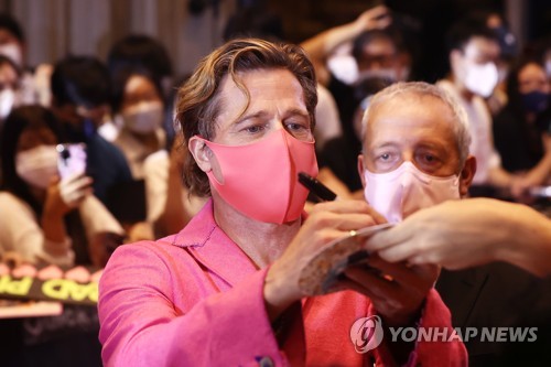 Brad Pitt in Seoul to promote 'Bullet Train'
