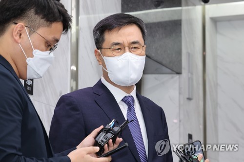 '李중사 사건' 전익수 공군법무실장 징계·직무배제 추진