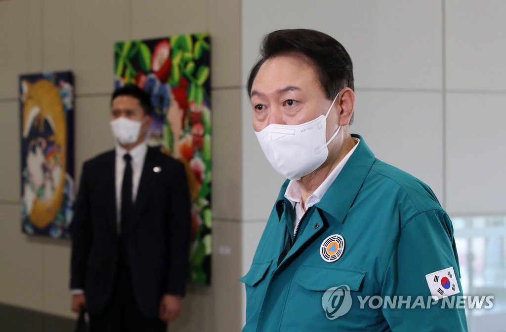(2nd LD) Yoon says to designate typhoon-hit Pohang as special disaster zone