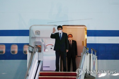 (جديد) كبير المشرعين الصينيين "لي تشان سو" يصل إلى كوريا الجنوبية
