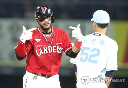 KBO's Landers sign ex-MLB hitter Kevin Cron