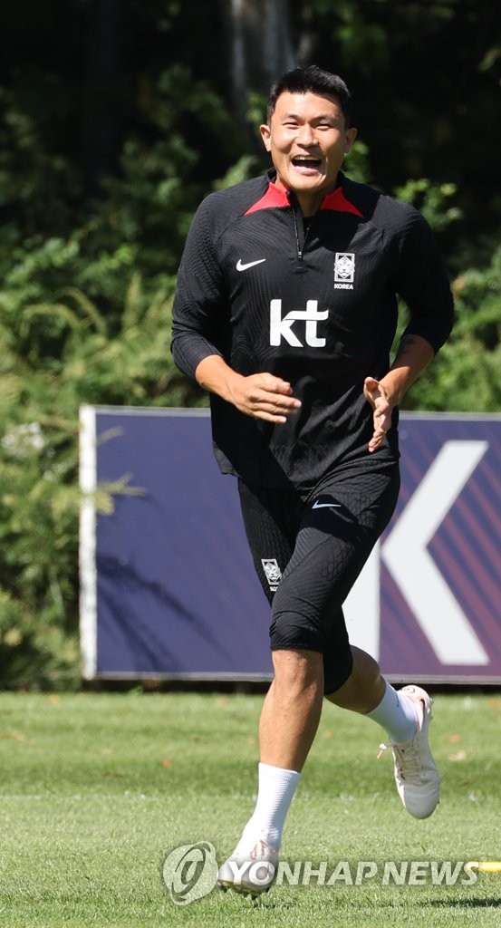 South Korean defender Kim Min-jae trains at the National Football Center in Paju, Gyeonggi Province, on Sept. 21, 2022, two days prior to South Korea's men's football friendly match against Costa Rica. (Yonhap)