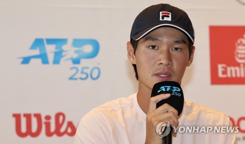 South Korean tennis player Kwon Soon-woo speaks during a press conference at Olympic Hall inside the Olympic Park in Seoul on Sept. 26, 2022, ahead of the ATP Tour Eugene Korea Open. (Yonhap)