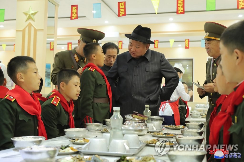 Kim Jong-un en visite de nouveau à l'Ecole révolutionnaire de Mangyongdae