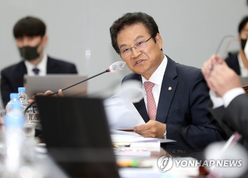 김용판, '국가·지자체 시설 자율방범초소로 이용' 개정안 발의