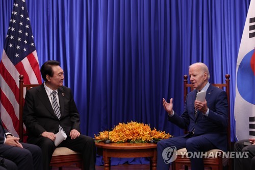 La oficina presidencial niega que existieran restricciones a la cobertura de las cumbres de Yoon
