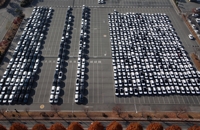 الرئيس «يون» يحذر من إصدار أمر تنفيذي لإجبار سائقي الشاحنات المضربين على العودة إلى العمل