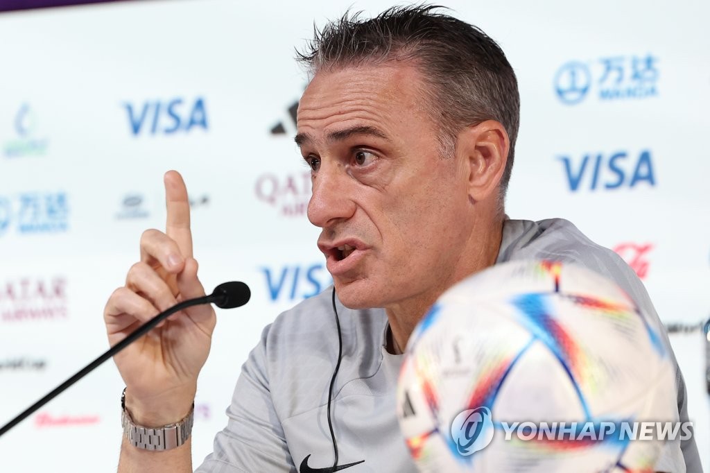South Korea head coach Paulo Bento speaks at a press conference ahead of his team's Group H match against Ghana at the FIFA World Cup at the Main Media Centre in Al Rayyan, west of Doha, on Nov. 27, 2022. (Yonhap)