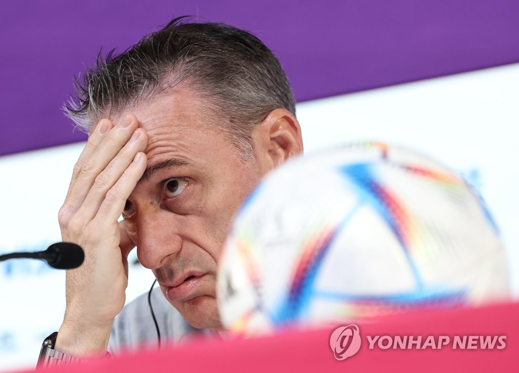 South Korea head coach Paulo Bento speaks at a press conference ahead of his team's Group H match against Ghana at the FIFA World Cup at the Main Media Centre in Al Rayyan, west of Doha, on Nov. 27, 2022. (Yonhap)
