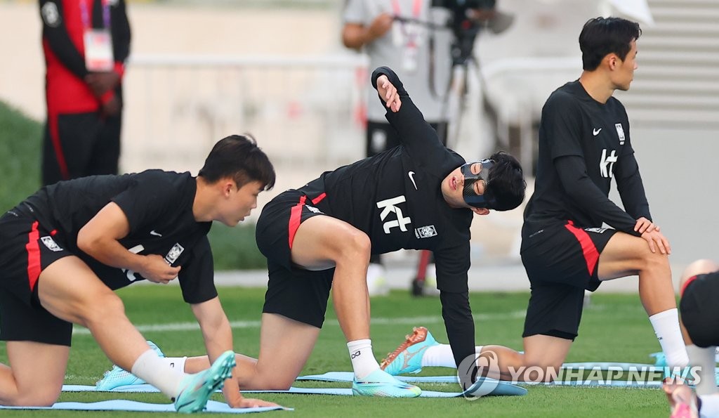 몸푸는 손흥민