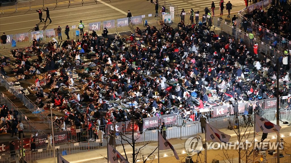 (كأس العالم) مع البرد القارس، 8 آلاف من المشجعين يتجمعون لتشجيع المنتخب الكوري - 3