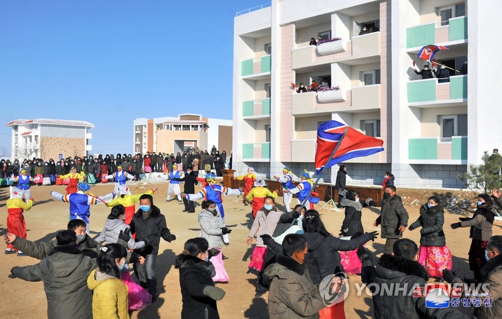 북한, 평양시 등에 농촌주택 건설