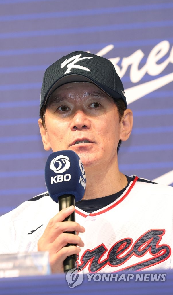 In this file photo from Jan. 16, 2023, Lee Kang-chul, manager of the South Korean national baseball team for the World Baseball Classic, speaks at a press conference in Seoul. (Yonhap)