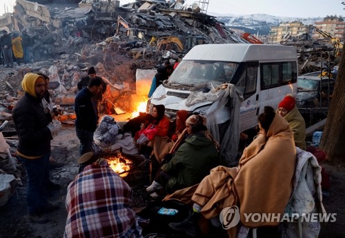 '몸도 마음도 추워'…도움이 절실한 튀르키예 주민들