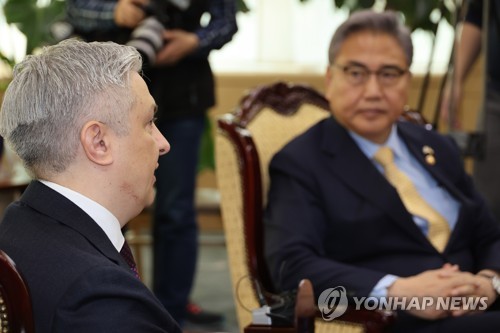 السفير الأوكراني يناشد كوريا لمواصلة دعمها لبلاده في الذكرى الأولى للغزو الروسي