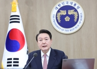 (AMPLIACIÓN) Yoon afirma que las relaciones entre Corea del Sur y Japón deben dejar atrás el pasado