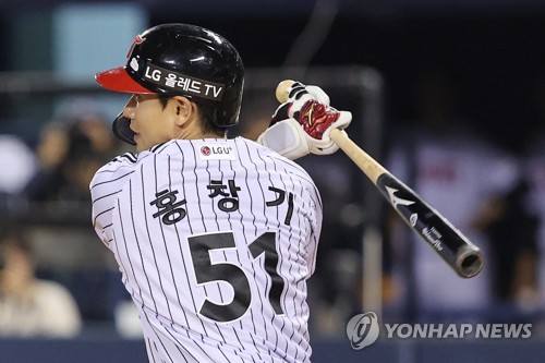 LG Twins' Shin Min-jae