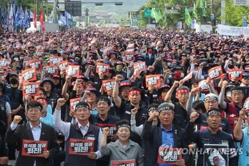 민주노총 서울도심 2만 집회…저녁엔 경찰청까지 행진