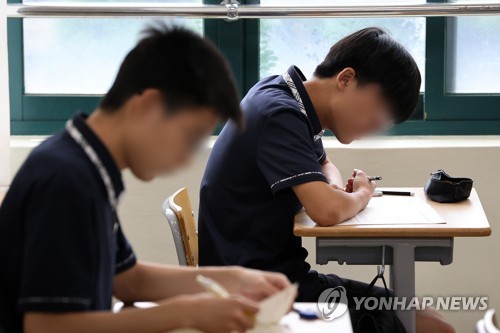 "올 수능 어찌되나"…초대형 변수에 고3 교실 '발칵'