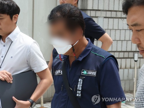 '채용강요·공갈 혐의' 건설노조 간부 구속영장 기각