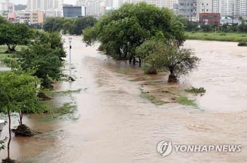 밤사이 폭우에 광주·전남서 27명 대피