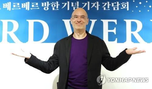 인기 SF작가 베르베르 "AI 발달로 문학의 질도 높아질 것"(종합)