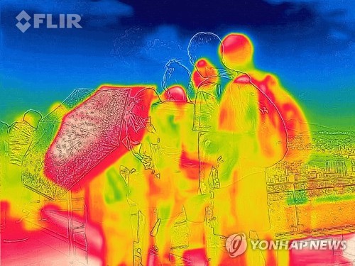 폭염에 밭일하던 고령층 사망 잇따라…"더울때 농사일 자제해야"