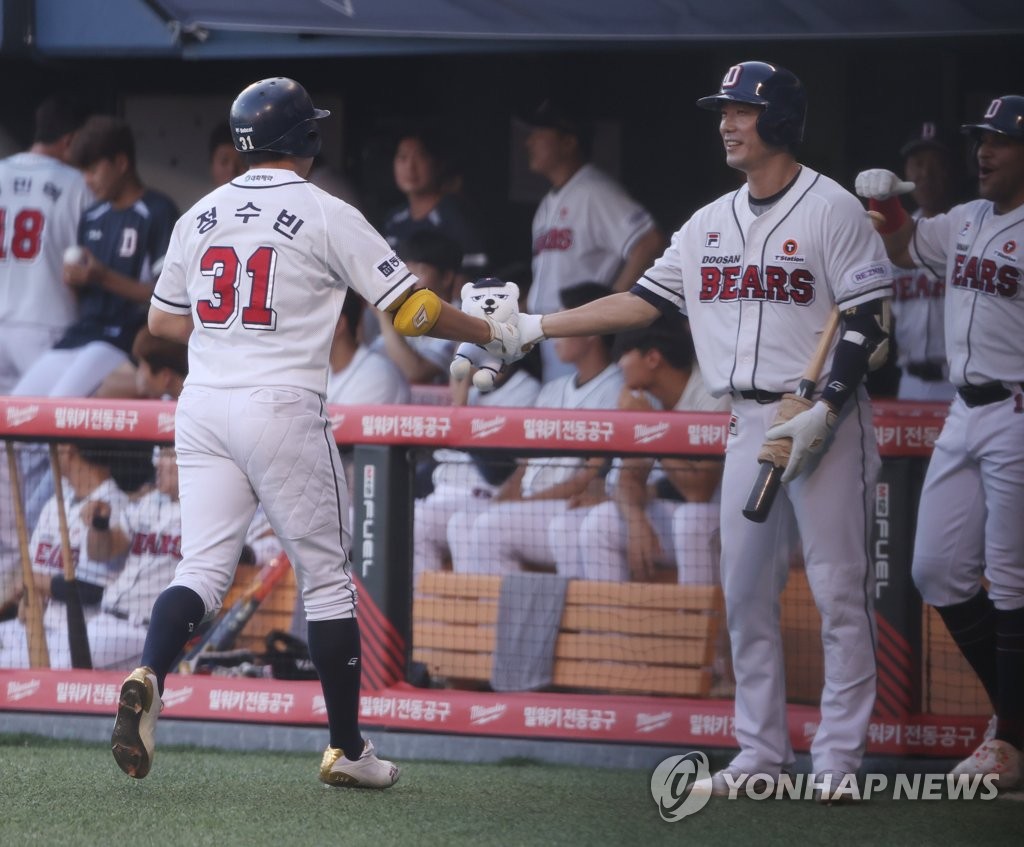 홈런 친 정수빈