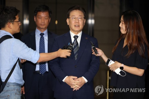 검찰, '대북송금 의혹' 관련 이재명 대표에 9월 4일 소환 재통보