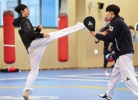 Les taekwondoïstes en route pour les Jeux asiatiques se sont nourris des échecs