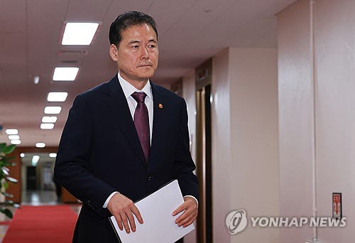 北朝鮮が核実験なら軍事合意の破棄検討も　韓国統一相が示唆